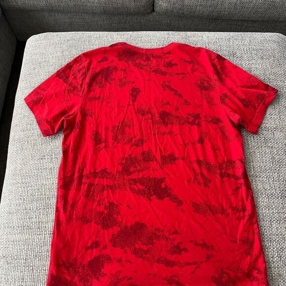 Men’s Nike Shirt - Picture 5 of 5